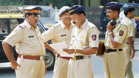 Mumbai cops arrest 3 for live streaming pornographic material on。